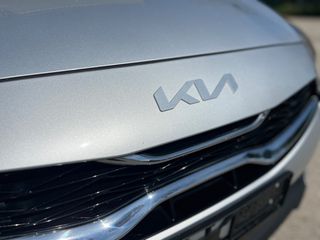 Kia Ceed / cee'd 2022 Vision 1.6 CRDi Mild Hybrid 48V (MHEV)-thumb-22