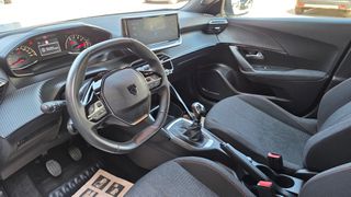 Peugeot 2008 2025 1.2 PURETECH 102 style-thumb-21
