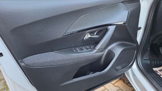 Peugeot 2008 2025 1.2 PURETECH 102 style-thumb-23
