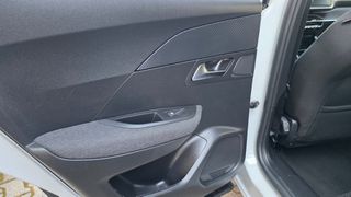 Peugeot 2008 2025 1.2 PURETECH 102 style-thumb-25