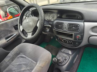 Renault Megane 1999 1.4 16V-thumb-5