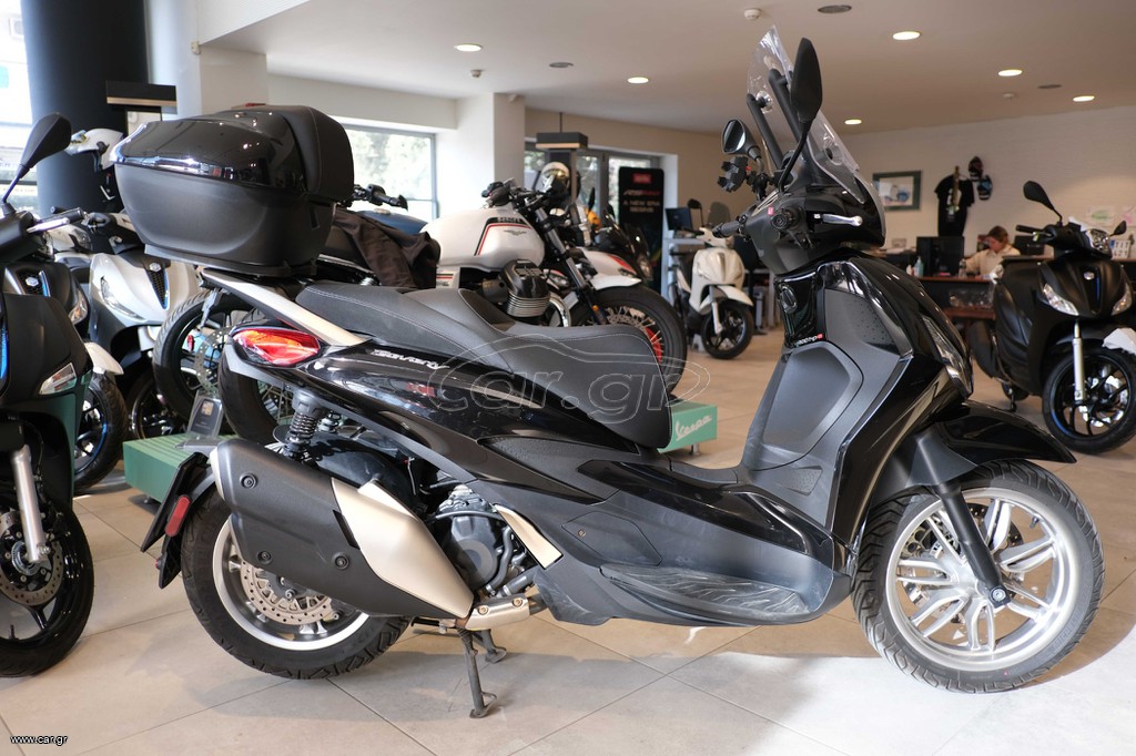 Piaggio Beverly 400 2025 BEVERLY 400 HPE