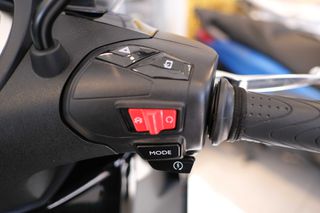 Piaggio Beverly 400 2025 BEVERLY 400 HPE-thumb-15