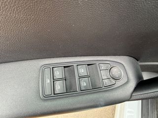 Renault Captur 2022 HYBRID E-TECH-thumb-13