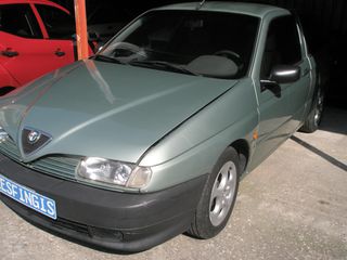 Alfa Romeo Alfa 145 1994-thumb-1