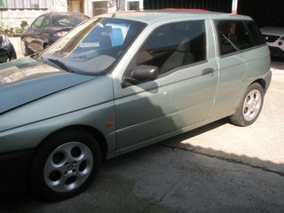 Alfa Romeo Alfa 145 1994-thumb-2