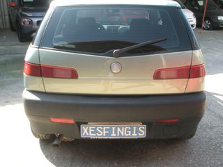 Alfa Romeo Alfa 145 1994-thumb-6