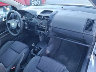 Volkswagen Polo 2003 1.4 16V 101PS-thumb-15