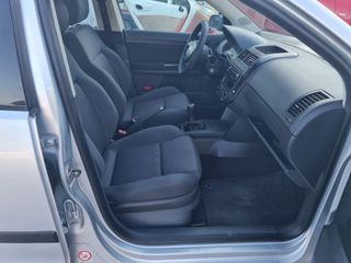 Volkswagen Polo 2003 1.4 16V 101PS-thumb-14