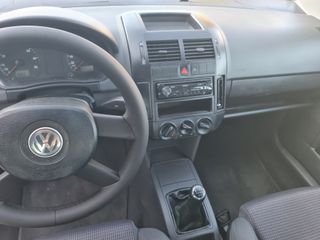 Volkswagen Polo 2003 1.4 16V 101PS-thumb-12