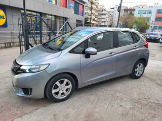 Honda Jazz 2016-thumb-1