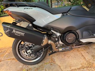 Akrapovic tmax 560-thumb-1