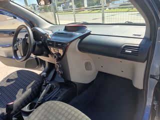 Toyota iQ 2011 Ζητείται-thumb-17