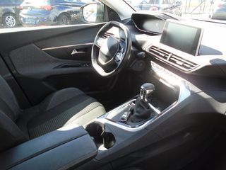 Peugeot 3008 2019 1.5 BLUEHDI 130 ALLURE EAT8-thumb-18