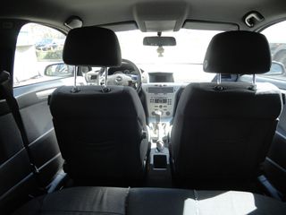 Opel Astra 2006 GTC SPORT 1,4-thumb-9