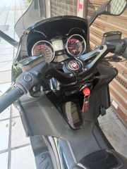 Gilera GP 800 2009-thumb-2