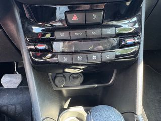 Peugeot 2008 2019 PURETECH SIGNATURE NAVI BOOK SERVICE-thumb-15