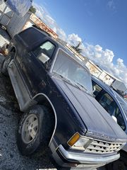 CHEVROLET BLAZER 2.8 v6-thumb-2