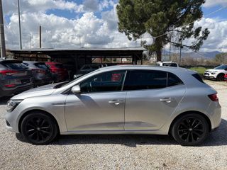 Renault Megane 2020 1.5 DCI DIESEL Ambient Light-thumb-1