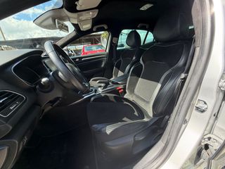 Renault Megane 2020 1.5 DCI DIESEL Ambient Light-thumb-9