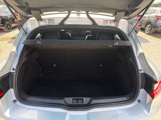 Renault Megane 2020 1.5 DCI DIESEL Ambient Light-thumb-23