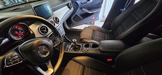 Mercedes-Benz CLA 180 2016 URBAN-thumb-6
