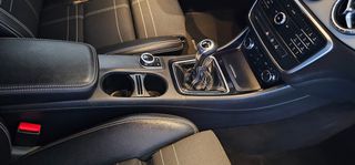 Mercedes-Benz CLA 180 2016 URBAN-thumb-16