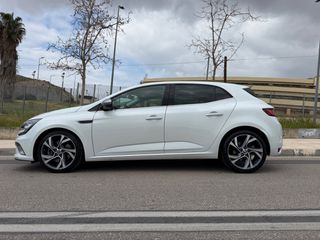 Renault Megane 2018 Gt-thumb-4