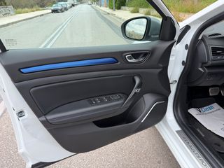 Renault Megane 2018 Gt-thumb-23