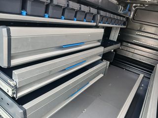 Κλούβα Opel 2022 Vivaro. Ραφια Sortimo.-thumb-44