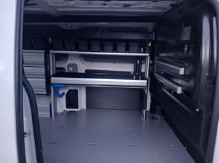 Κλούβα Opel 2022 Vivaro. Ραφια Sortimo.-thumb-26