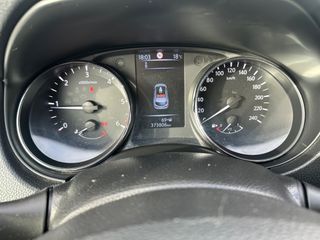 Nissan Qashqai 2016 1.6 ACENTA 4WD-thumb-10