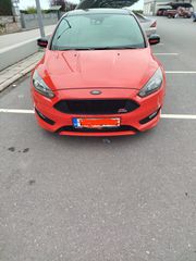 Ford Focus 2016 St Line-thumb-2