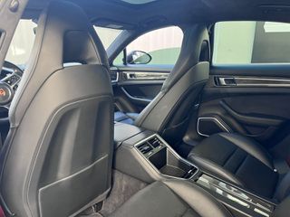 Porsche Panamera 2019 4 E-HYBRID-thumb-14