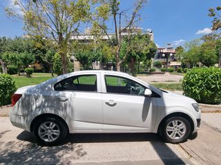 Chevrolet Aveo 2014 1.4 LT-thumb-5