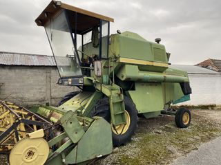 Θεριζοαλωνιστικές John Deere 1975 975