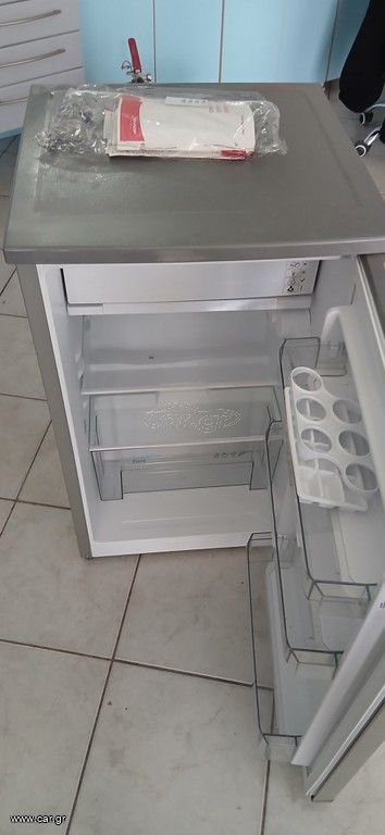 ψυγείο sharp mini εχει δουλέψει 2μηνες