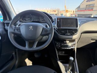 Peugeot 208 2016 active-thumb-10