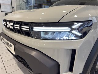 Dacia Duster 2026 ALL-NEW DUSTER EXTREME hybrid -G 150 4X4 auto-thumb-26