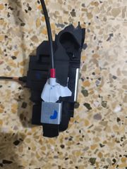 NISSAN QASQAI J11 ΗΛΕΚΤΡΟΜΑΓΝΗΤΙΚΉ ΚΛΕΙΔΑΡΙΆ ΠΙΣΩ ΑΡΙΣΤΕΡΆ