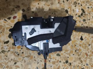 NISSAN QASQAI J11 ΗΛΕΚΤΡΟΜΑΓΝΗΤΙΚΉ ΚΛΕΙΔΑΡΙΆ ΠΙΣΩ ΑΡΙΣΤΕΡΆ-thumb-1