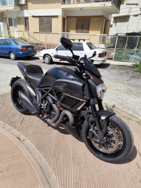 Ducati Diavel 2014 CARBON