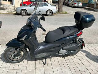Piaggio Beverly 300 2022-thumb-1