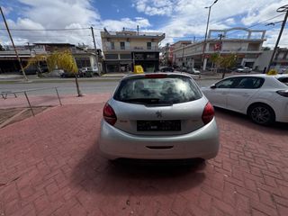 Peugeot 208 2016 1.2 VTi Active-thumb-5