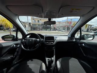 Peugeot 208 2016 1.2 VTi Active-thumb-11