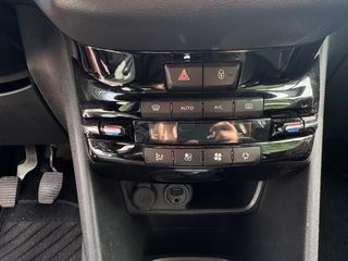 Peugeot 208 2016 1.2 VTi Active-thumb-14