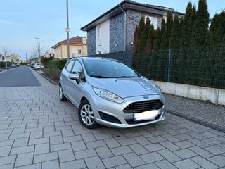 Ford Fiesta 2016 DIESEL-NAVI-TITANIUM-BOOKSERVICE-thumb-1