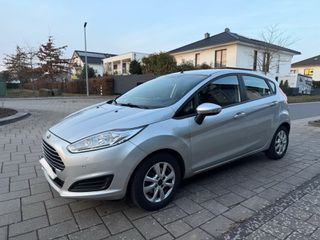 Ford Fiesta 2016 DIESEL-NAVI-TITANIUM-BOOKSERVICE-thumb-4