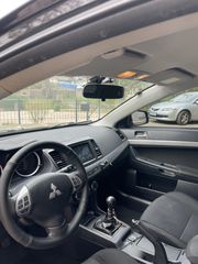Mitsubishi Lancer 2011 SPORTBACK-thumb-5