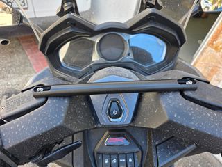 βάση στήριξης συσκευών GPS / PDA / κινητών / κάμερας Μπαράκι για gps βάση για οργανα Kymco ak 550 Premium 2023